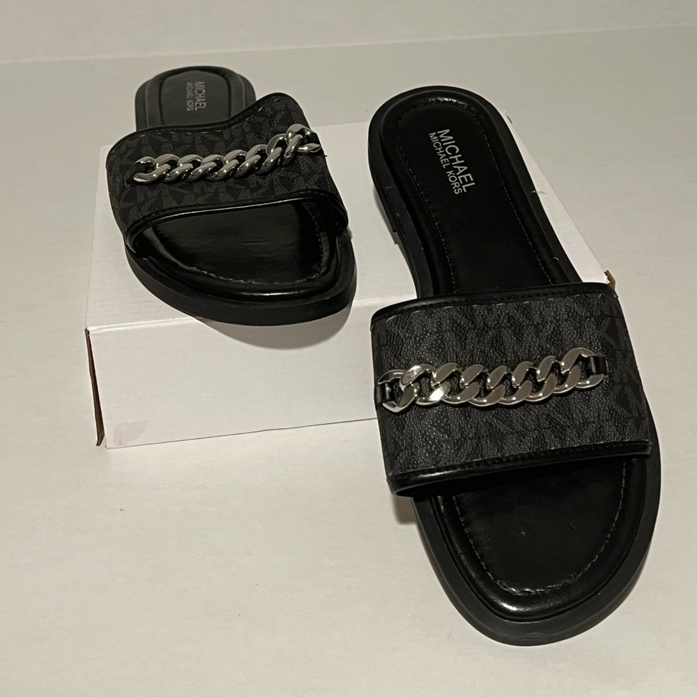 Michael Kors slip on sandal size 6 with silver chain black monogram MK
